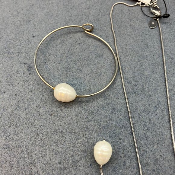 Chicos Y Drop Necklace NWT Bonus Bracelet Silver Organic Pearl Slinky Bangle - Picture 4 of 10
